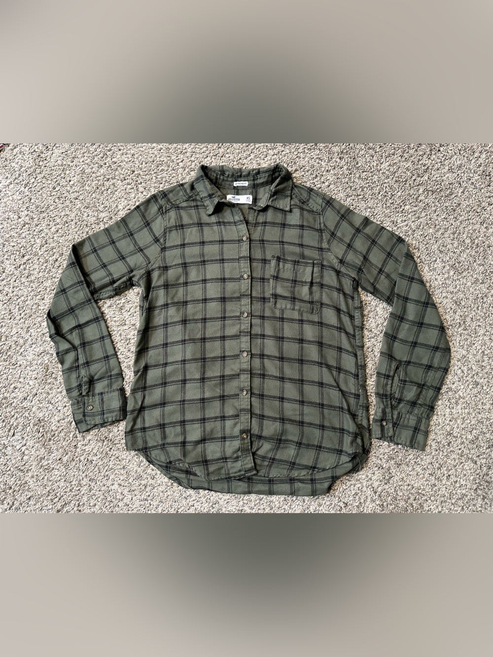 Hollister Olive Plaid Long-Sleeve Button-Down Shirt